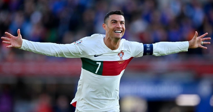 World's best football player — Ronaldo is still in the rankings at the second place