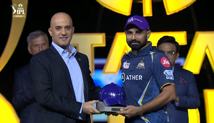 Purple Cap in IPL is awarded for the one player for the season