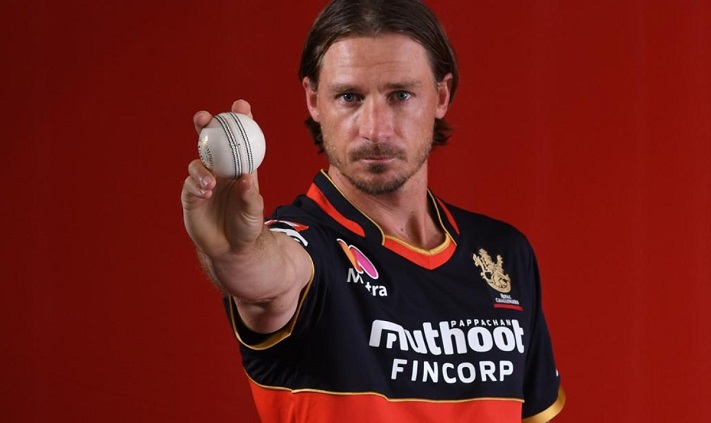 The best fast bowler of the South Africa who's played IPL is Dale Steyn