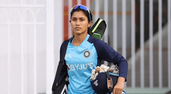 Indian women's cricket team beautiful player — Nuzhat Parween